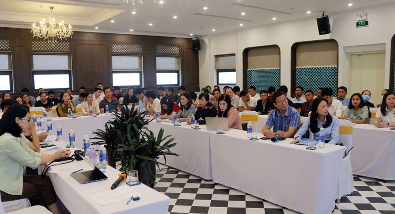Các đại biểu thao gia hội thảo.