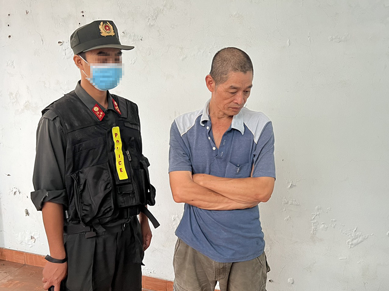 Đối tượng Phạm Văn Duẫn.