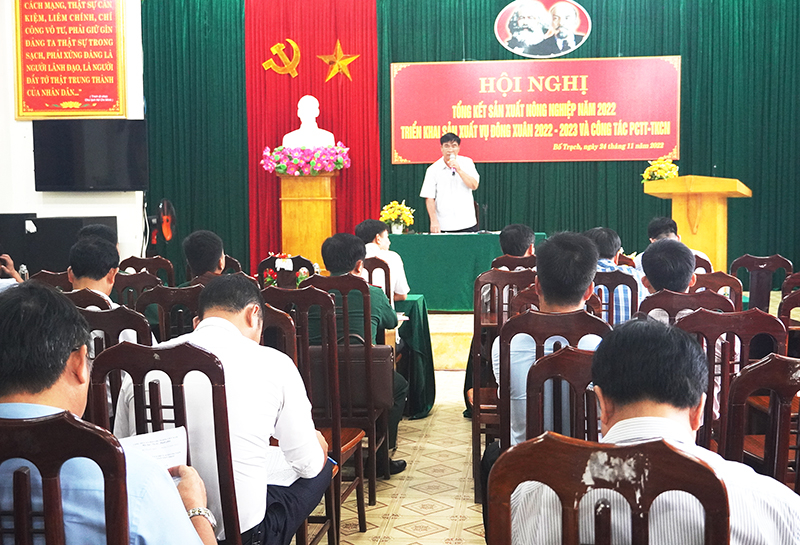 Toàn cảnh hội nghị.