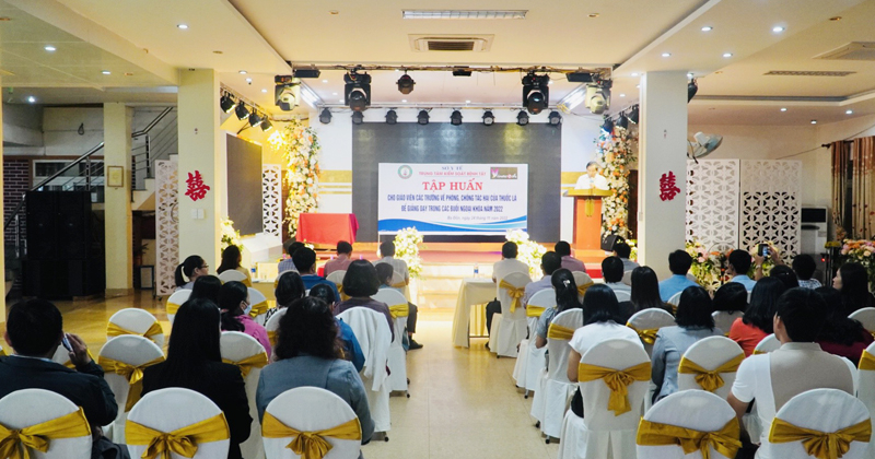 Toàn cảnh lớp tập huấn về phòng, chống tác hại thuốc lá tại thị xã Ba Đồn. 
