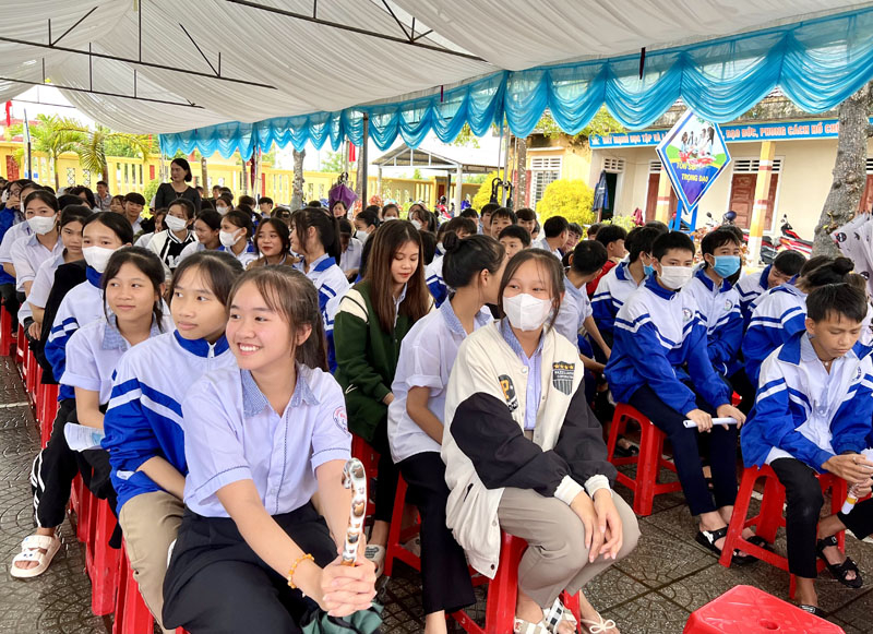 Ngày hội có sự tham gia của các em học sinh khối 9 thuộc 5 trường THCS trên địa bàn TX. Ba Đồn.