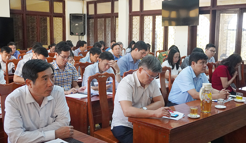 Các đại biểu tham dự tại hội nghị.