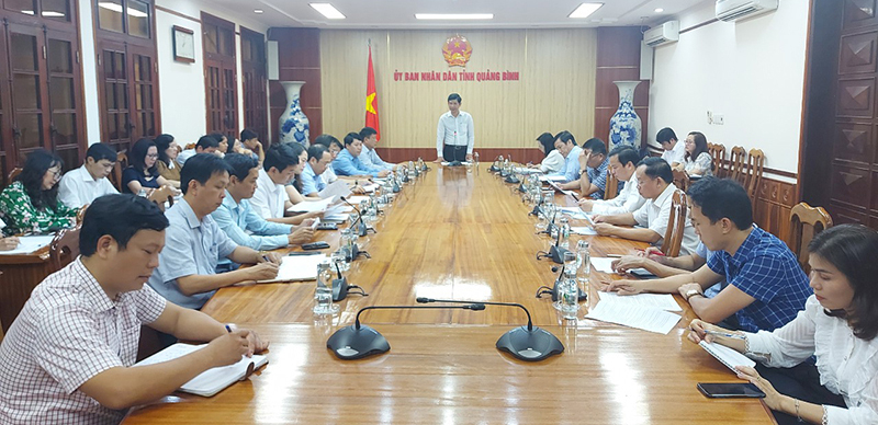  Đồng chí Phó Chủ tịch UBND tỉnh Hồ An Phong phát biểu chỉ đạo tại buổi làm việc.