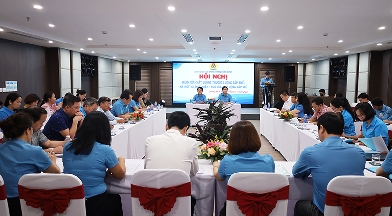 Toàn cảnh hội nghị.