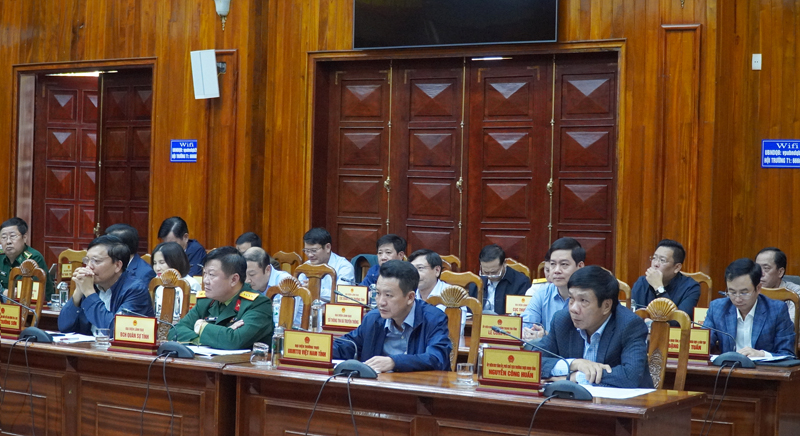 Các đại biểu tham dự phiên họp.