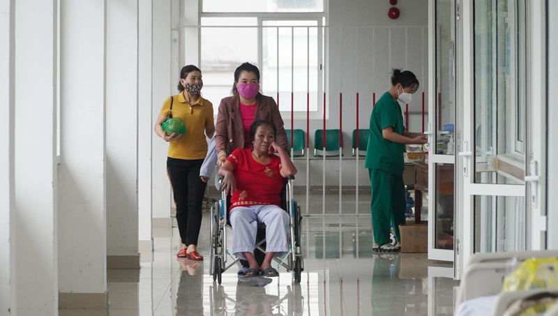 Khoa Lâm sàng các bệnh nhiệt đới, Bệnh viện HNVN-CBĐH hàng ngày tiếp nhận khoảng trên dưới 20 BN SXH.