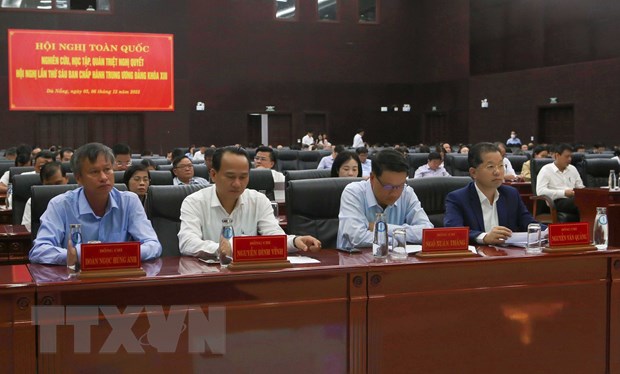 Bí thư Thành ủy Đà Nẵng Nguyễn Văn Quảng và các đại biểu tham dự hội nghị tại điểm cầu trực tuyến ở thành phố Đà Nẵng. (Ảnh: Trần Lê Lâm/TTXVN)