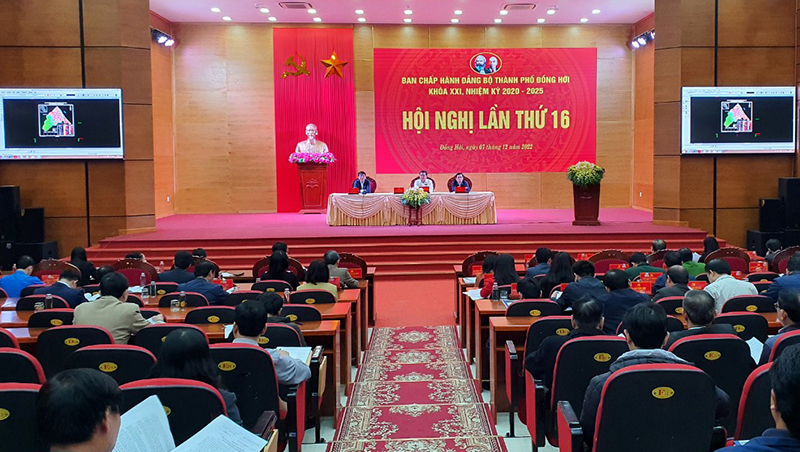 Toàn cảnh hội nghị.