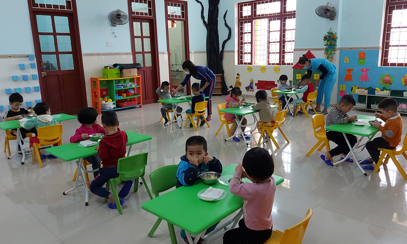 Cơ sở vật chất đồng bộ là điều kiện cần thiết để các trường xây dựng đạt chuẩn quốc gia.