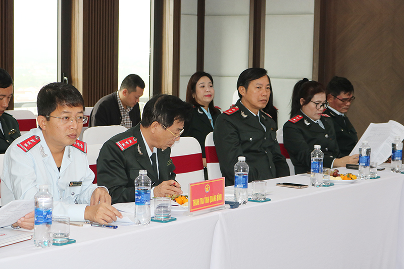 Các đại biểu tham dự hội nghị.