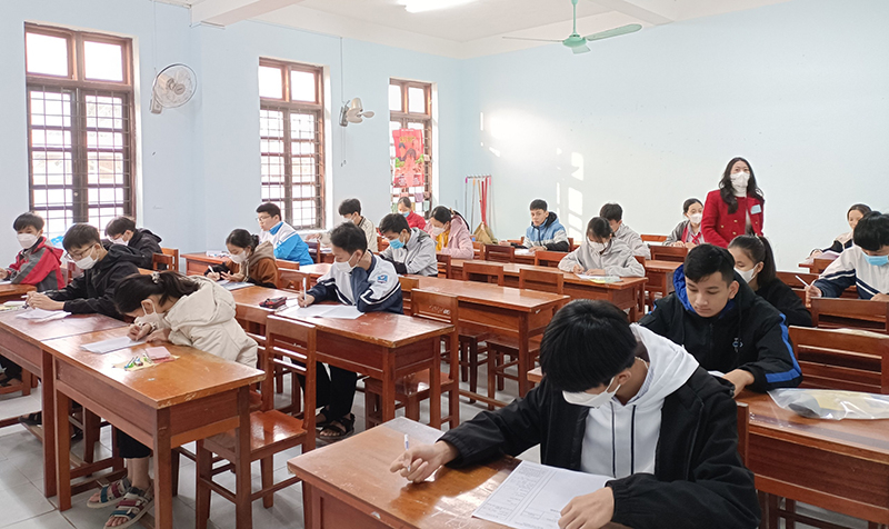 Thí sinh rà soát lại các thông tin cần thiết trước khi làm bài thi