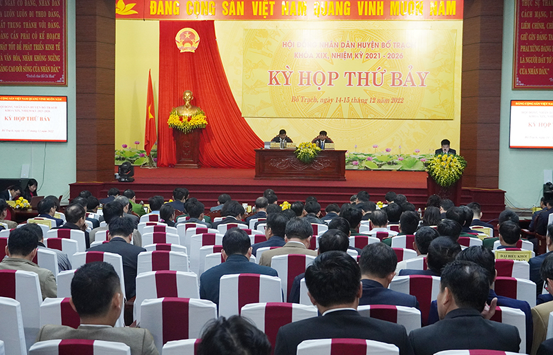 Toàn cảnh kỳ họp.