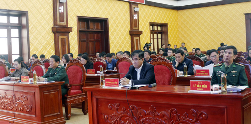 Đồng chí Phó Chủ tịch Thường trực UBND tỉnh Đoàn Ngọc Lâm phát biểu tại hội nghị.