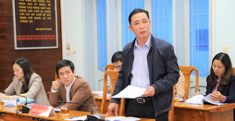 Thành viên Hội đồng khoa học tham gia ý kiến nhằm tiếp tục hoàn thiện nhiệm vụ.