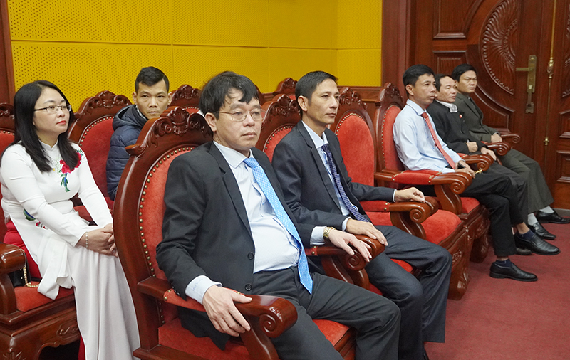 Các đại biểu tham dự hội nghị.
