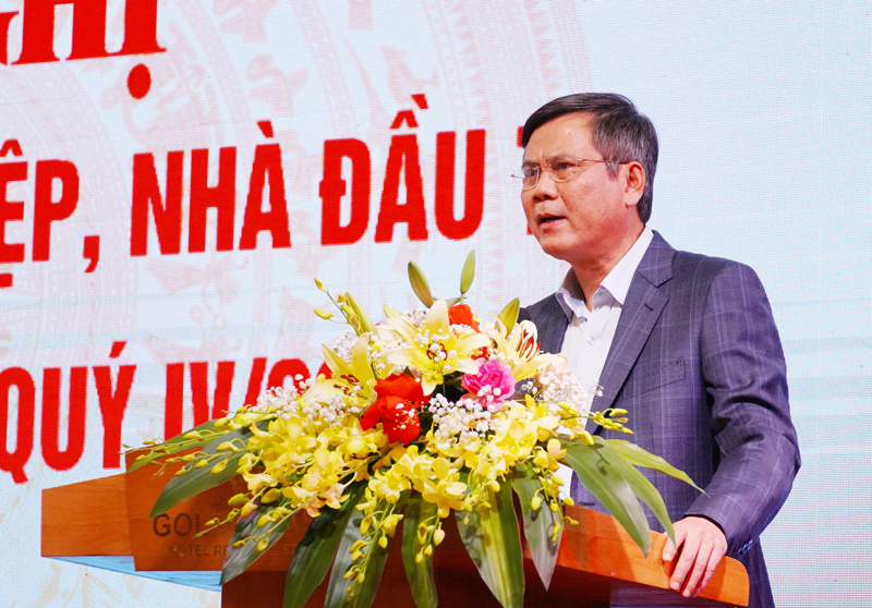 Đồng chí Chủ tịch UBND tỉnh Trần Thắng phát biểu tại hội nghị.