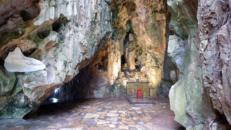 Di sản tư liệu Bia ma nhai Ngũ Hành Sơn.