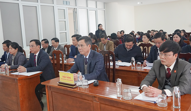 Các đại biểu tham dự hội nghị.