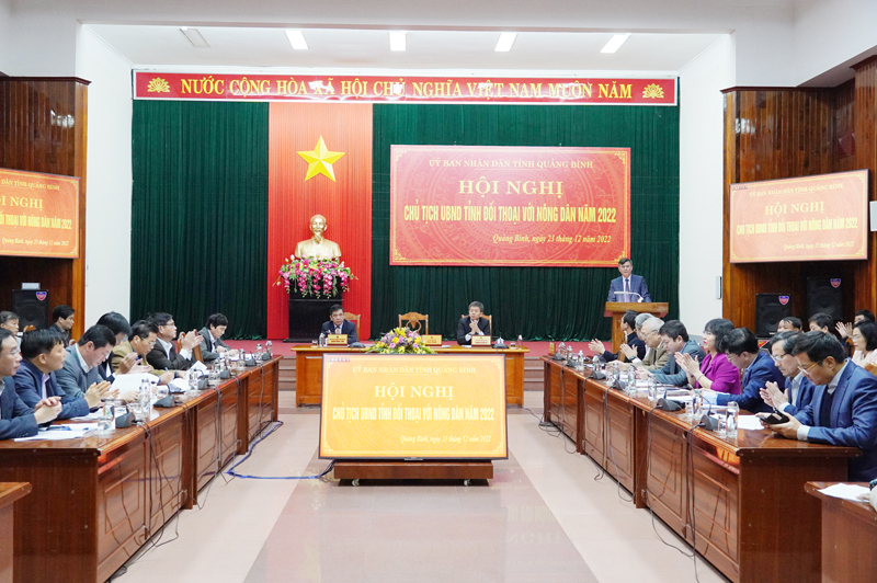 Đồng chí Chủ tịch UBND tỉnh Trần Thắng phát biểu khai mạc hội nghị.