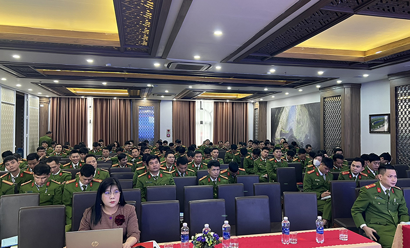 Tham gia lớp tập huấn có hơn 200 học viên là Công an các địa phương trên địa bàn tỉnh. 
