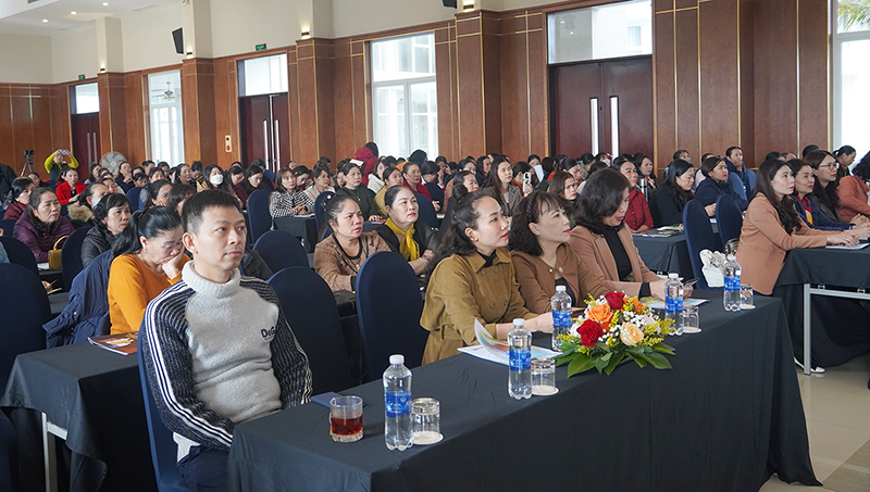 Các đại biểu tham dự buổi tập huấn.