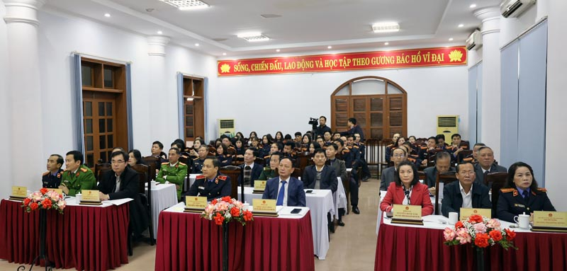 Các đại biểu tham dự tại hội nghị.