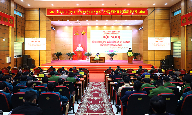 Toàn cảnh hội nghị.
