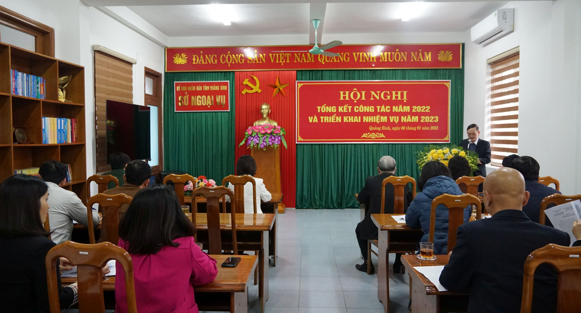 Toàn cảnh hội nghị.