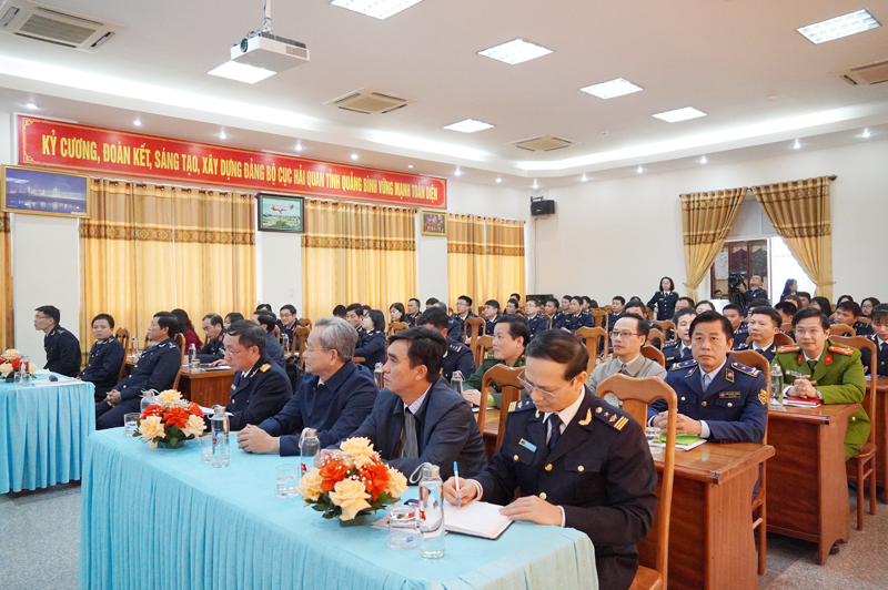 Các đại biểu dự hội nghị.