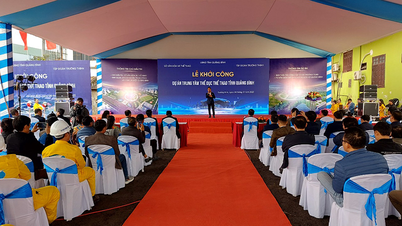 Một tiết mục văn nghệ chào mừng lễ khởi công