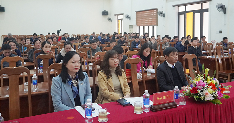  Các đại biểu tham dự hội nghị.