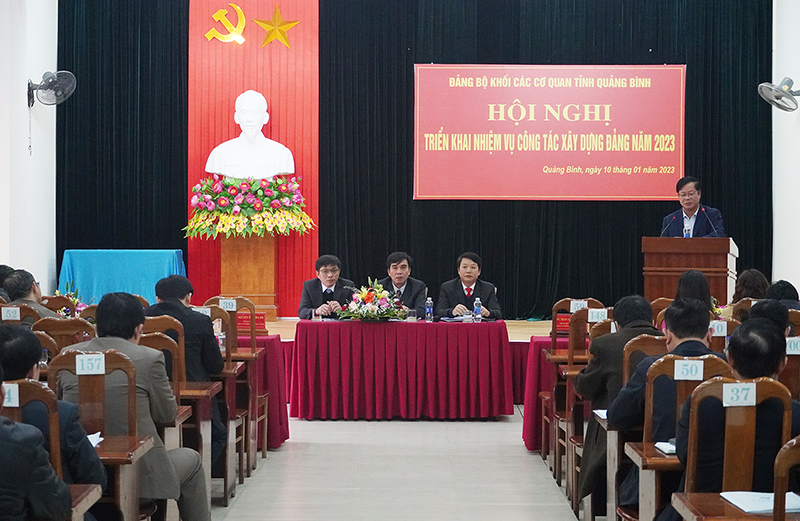 Toàn cảnh hội nghị.