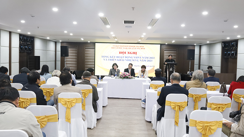 Toàn cảnh hội nghị.