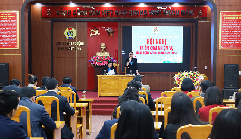 Toàn cảnh hội nghị.