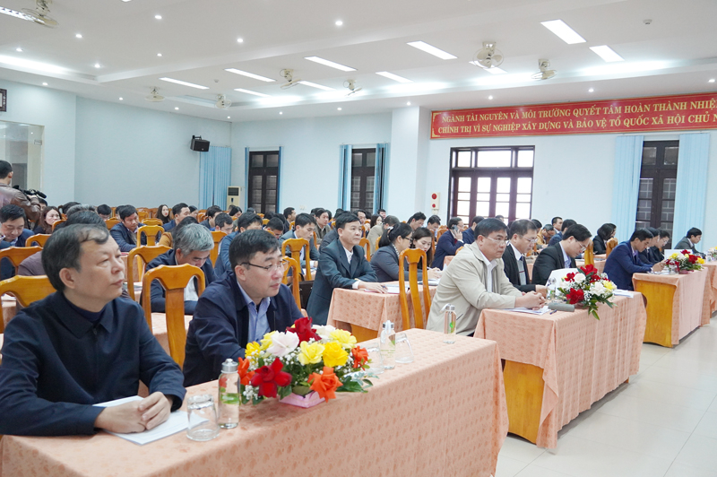 Các đại biểu dự hội nghị.