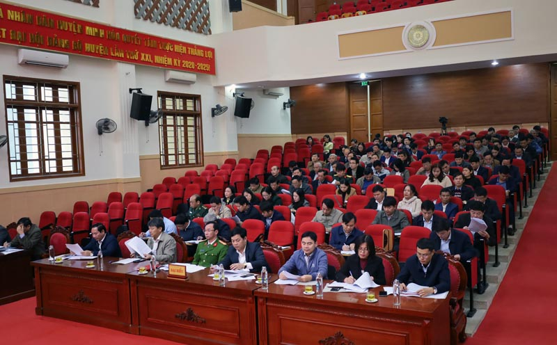 Các đại biểu tham dự tại hội nghị.