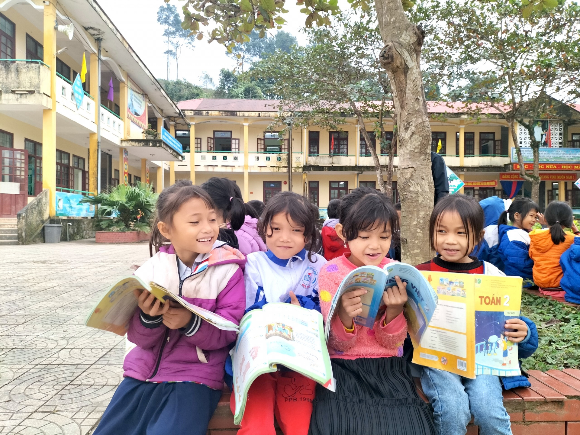 Hy vọng, sẽ có thêm nhiều chương trình ý nghĩa như “Vì em hiếu học” để ươm mầm ước mơ cho học sinh.