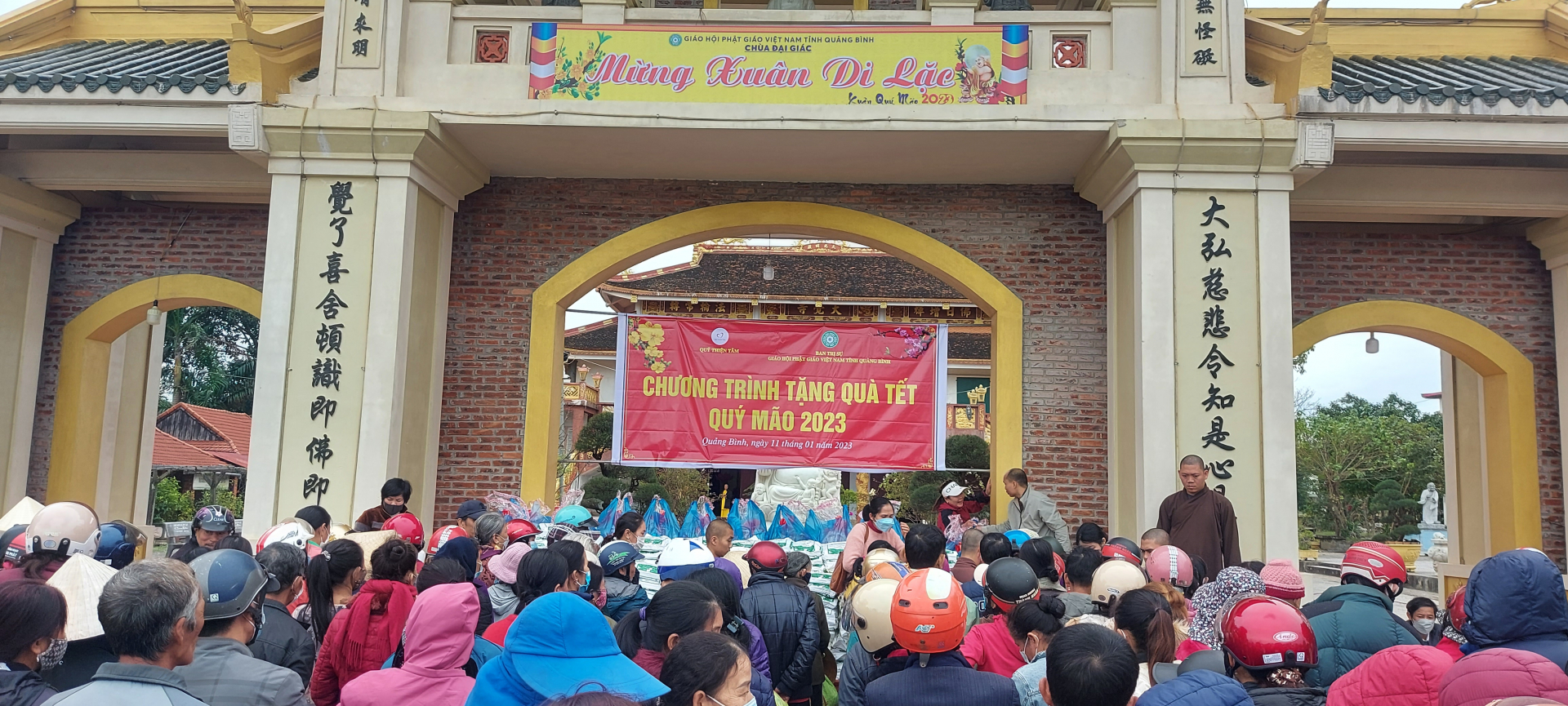 hộ gia đình có hoàn cảnh khó khăn