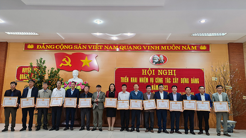 tổ chức cơ sở đảng có thành tích xuất sắc trong công tác xây dựng Đảng năm 2022