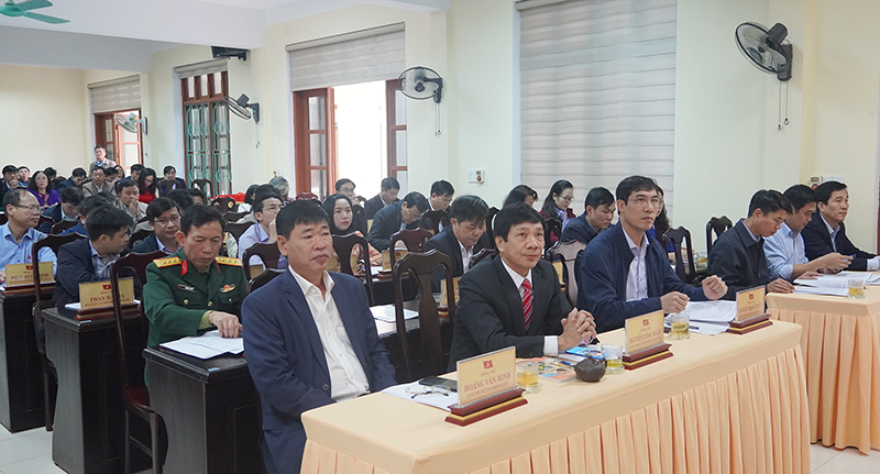 Các đại biểu tham dự hội nghị.
