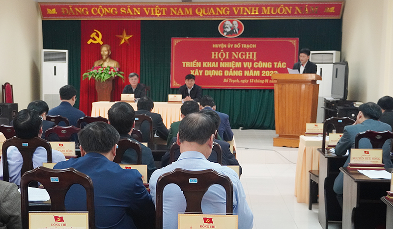 Toàn cảnh hội nghị.