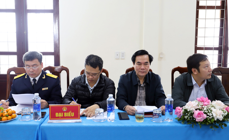 Các đại biểu dự buổi tọa đàm