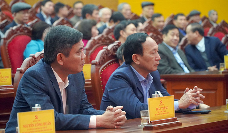 Các đồng chí trong Thường trực Tỉnh ủy tham dự buổi gặp mặt
