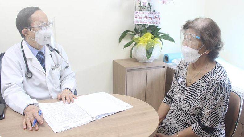 Cần thăm khám bác sĩ khi thấy tim mạch có vấn đề.