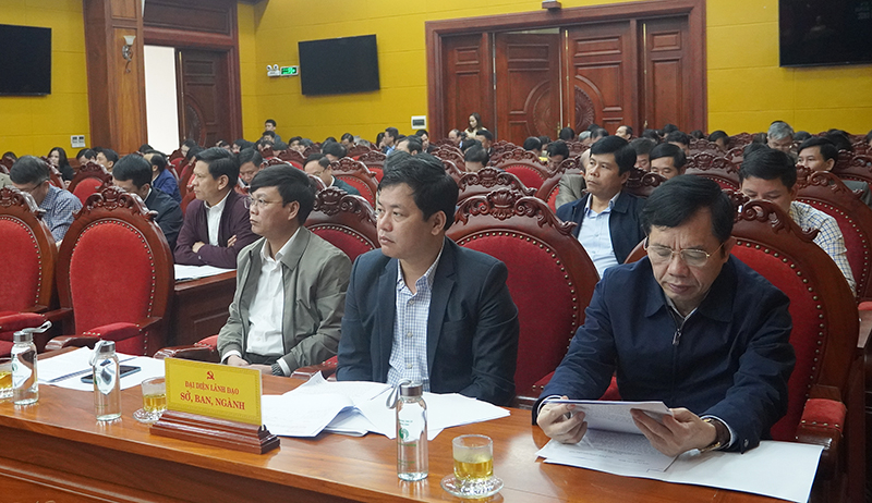 Các đại biểu tham dự hội nghị.