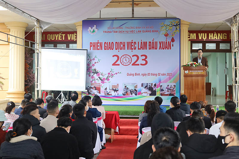 Khai mạc phiên giao dịch việc làm đầu xuân 2023.