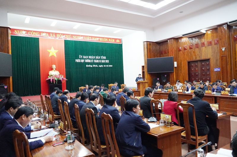 Quang cảnh phiên họp.
