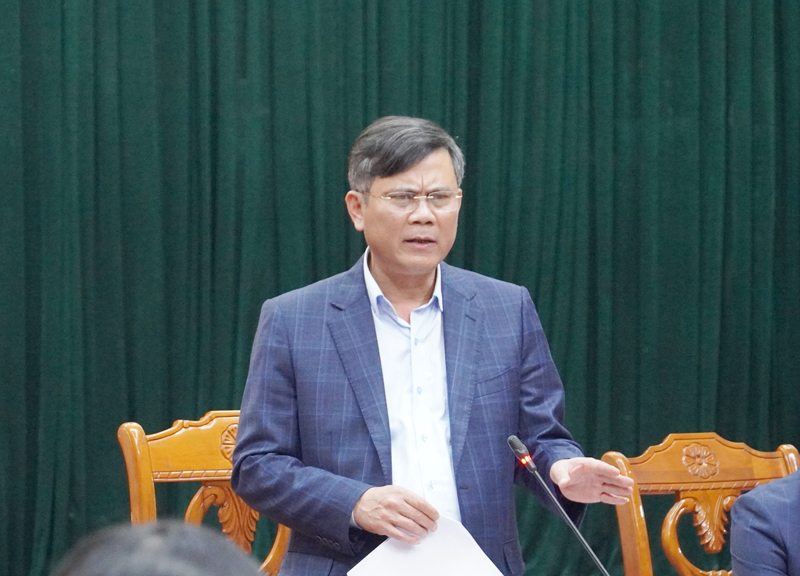 Đồng chí Chủ tịch UBND tỉnh Trần Thắng chỉ đạo các cấp, các ngành quyết liệt triển khai các giải pháp bảo đảm thực hiện thắng lợi các chỉ tiêu, nhiệm vụ phát triển kinh tế-xã hội năm 2023.