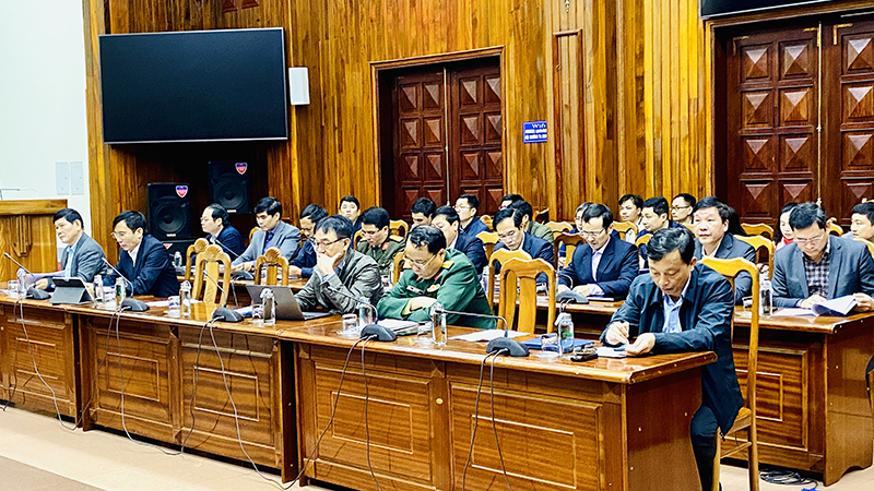 Các đại biểu dự họp.