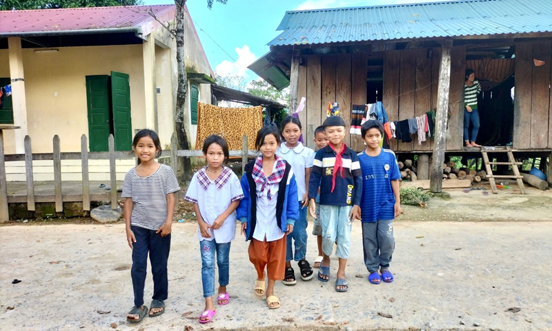 Lệ Thủy chú trọng tuyên truyền chính sách BHXH, BHYT đến người dân, nhất là người dân, học sinh ở miền núi.